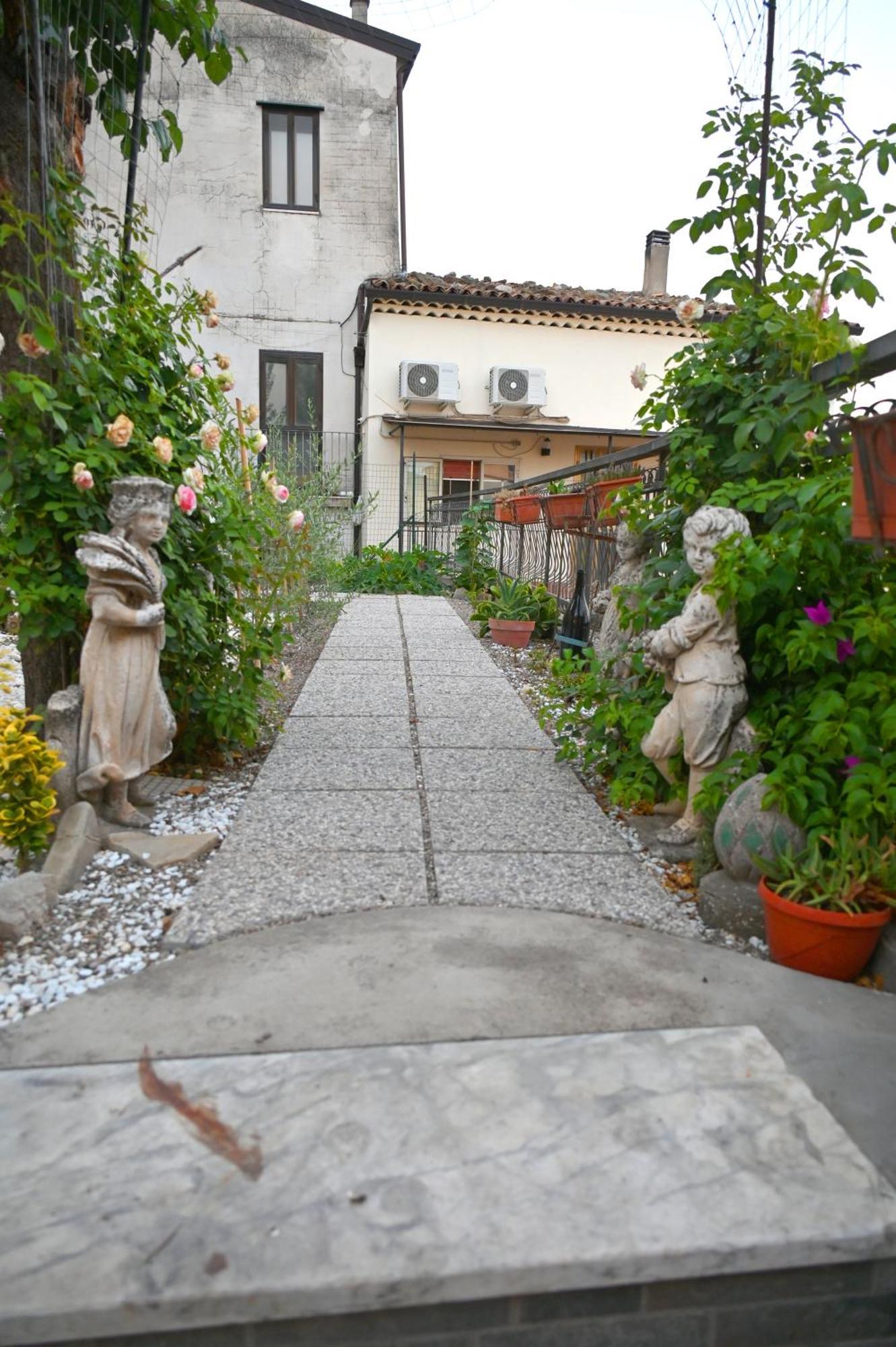 Giardino Darianna Bed & Breakfast Ripacandida Exterior foto